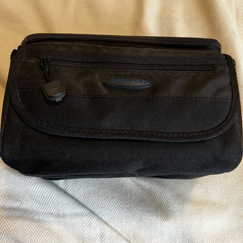 Samsonite Black Camera Case (no shoulder strap).  Model #806